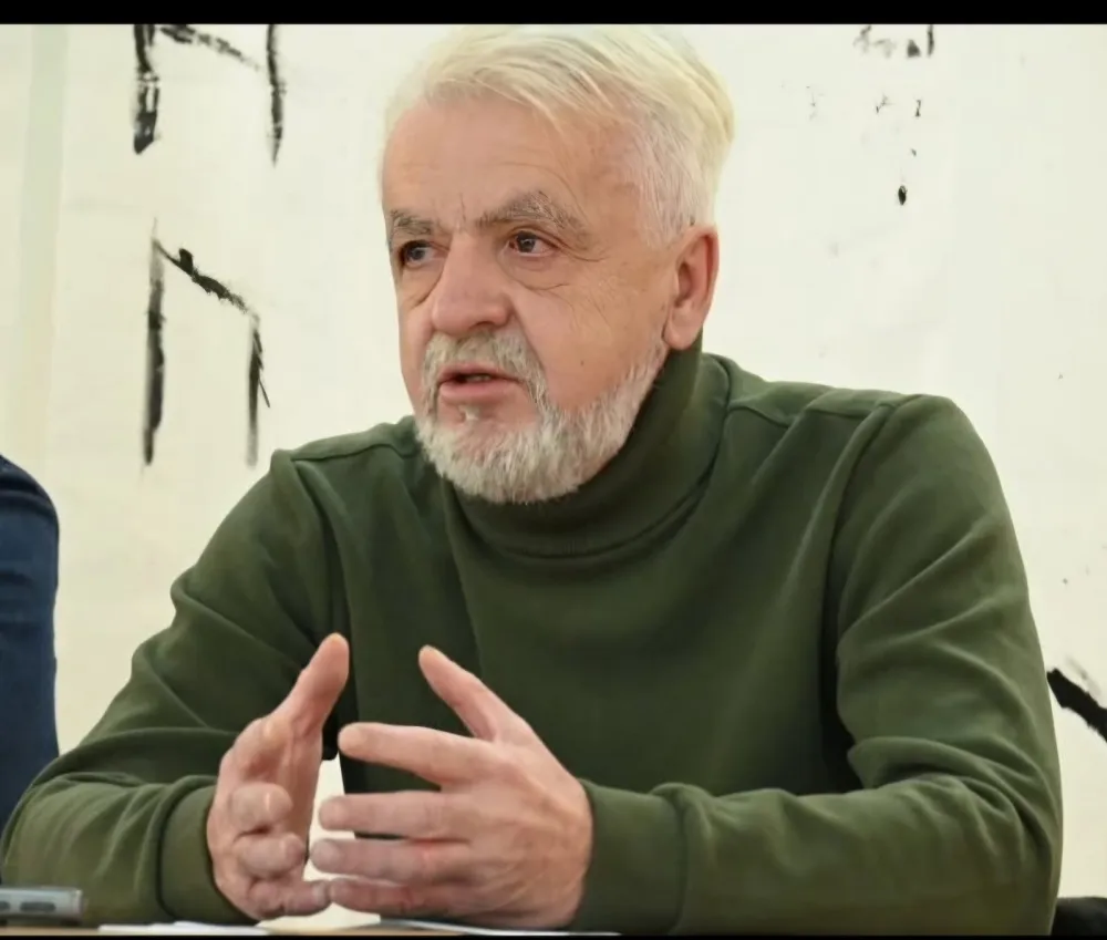Svjedoci, a ne učesnici sopstvenog života