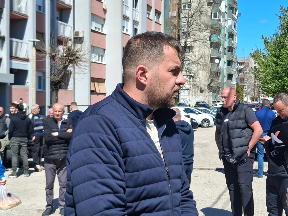 Tadić: Referendum o sedmospratnici legalna stvar za nelegalnu rabotu