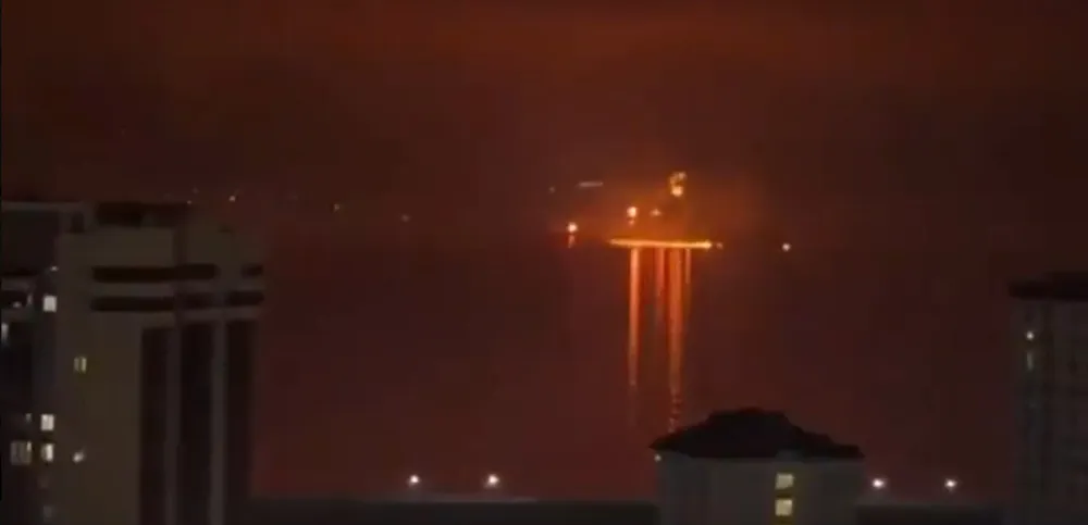 (VIDEO) Ovo je naftni terminal u ruskom gradu nakon ukrajinskog napada