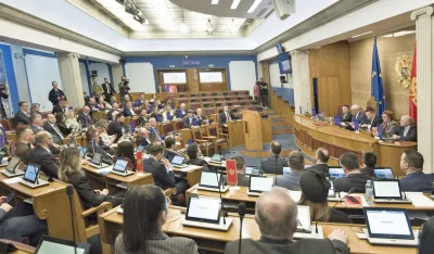 Skupština krije plate poslanika