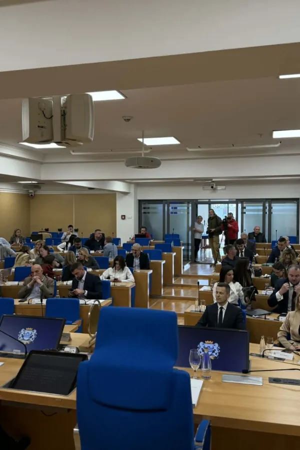 Inicijativa o smjeni Borovinić Bojović pred odbornicima: URA i DNP jo&scaron; ne govore kako će glasati&nbsp;