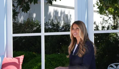 (FOTO/VIDEO)&nbsp;Melanija Tramp opet je najljep&scaron;a:&nbsp;Za besprekoran stajling ne treba puno