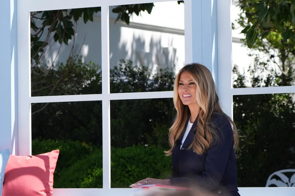(FOTO/VIDEO)&nbsp;Melanija Tramp opet je najljep&scaron;a:&nbsp;Za besprekoran stajling ne treba puno