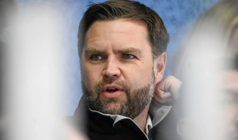 Vens upozorio Iran: Tramp gubi strpljenje