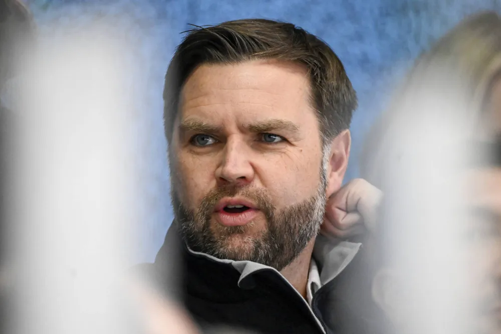 Vens upozorio Iran: Tramp gubi strpljenje