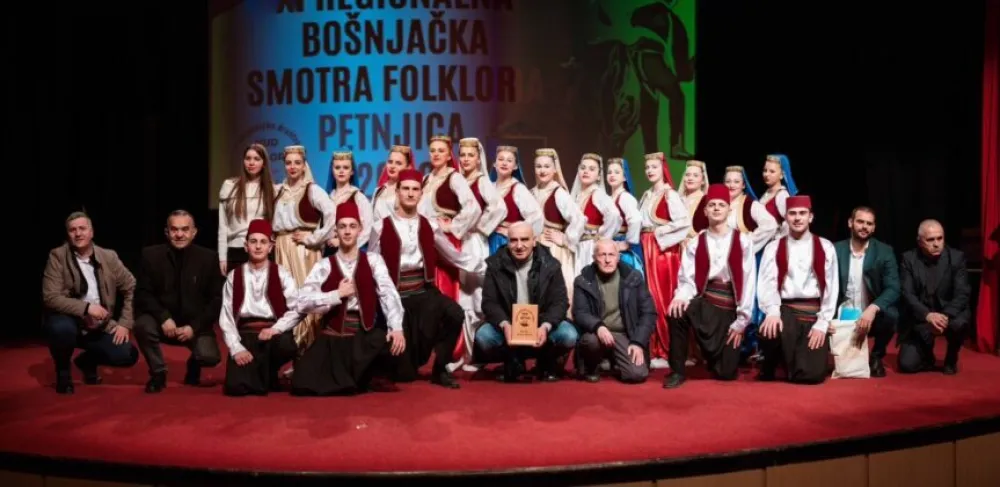 U Petnjici&nbsp;održana bo&scaron;njačka smotra folklora: Revija pjesme, igre i kulturnog nasljeđa