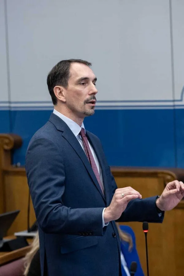 VDT: Netačni navodi o povećanju zarade Markovića za 90 odsto