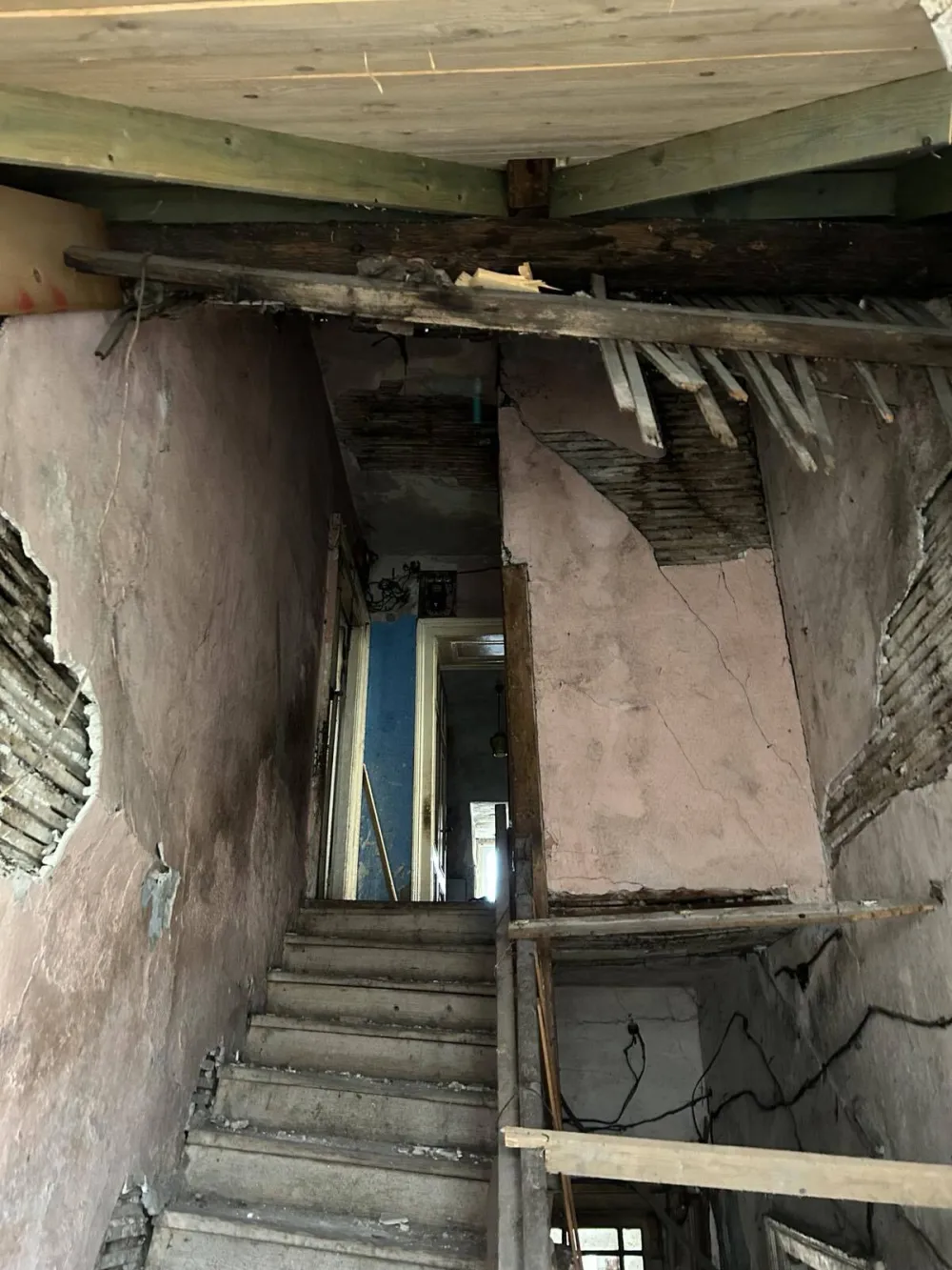 Turisti prolaze, stanari obilaze, a kulturno dobro propada