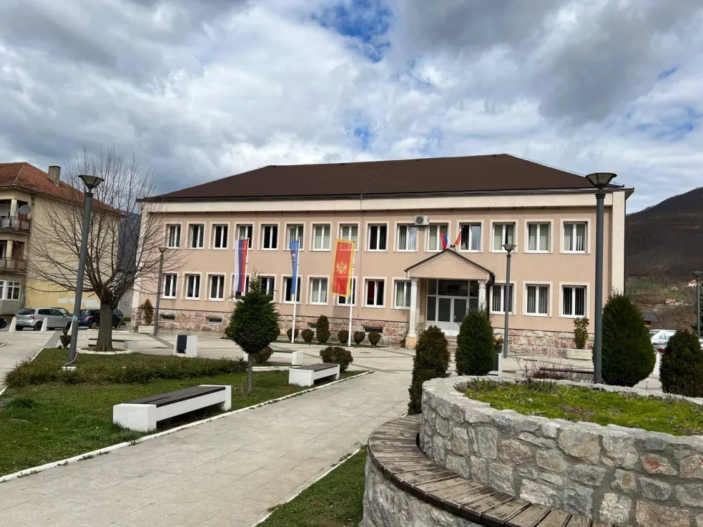 Mogući dogovor vladajuće većine odlaže prinudnu upravu u Andrijevici