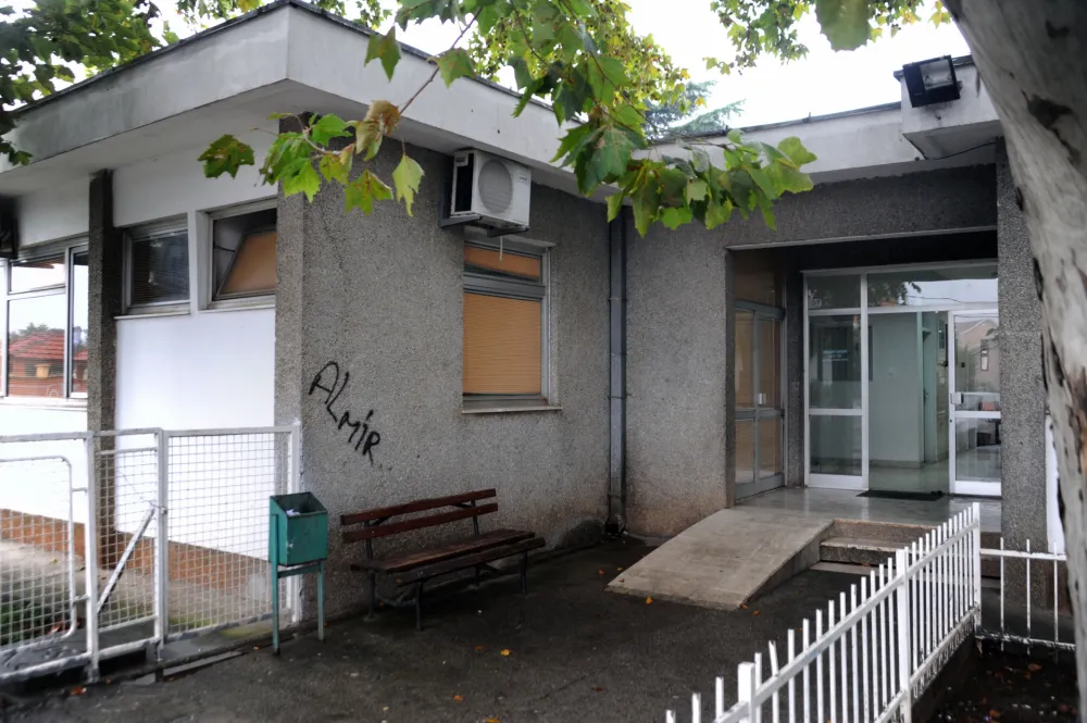 Zadržavanje osumnjičenom za napad na obezbjeđenje Doma zdravlja na Koniku