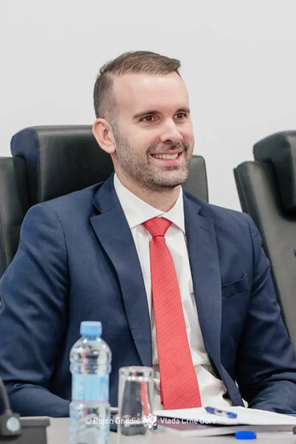 Spajić: Vaskrs nas iznova podsjeća na neizmjernu vrijednost svakog čovjeka