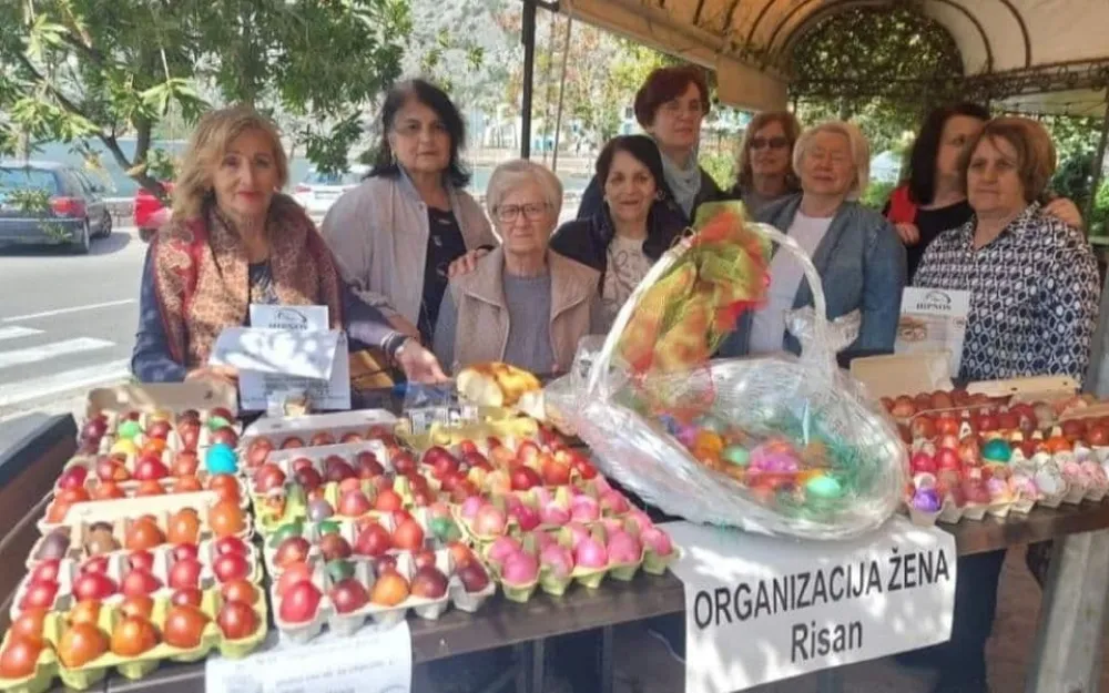 "Žene Risna" prikupile vi&scaron;e od 400 jaja za korisnike Doma starih "Grabovac" i bolnice "Vaso Ćuković"