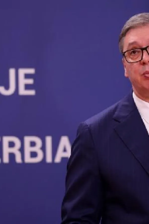 Vučić čestitao Mađaru, zahvalio se Orbanu na saradnji