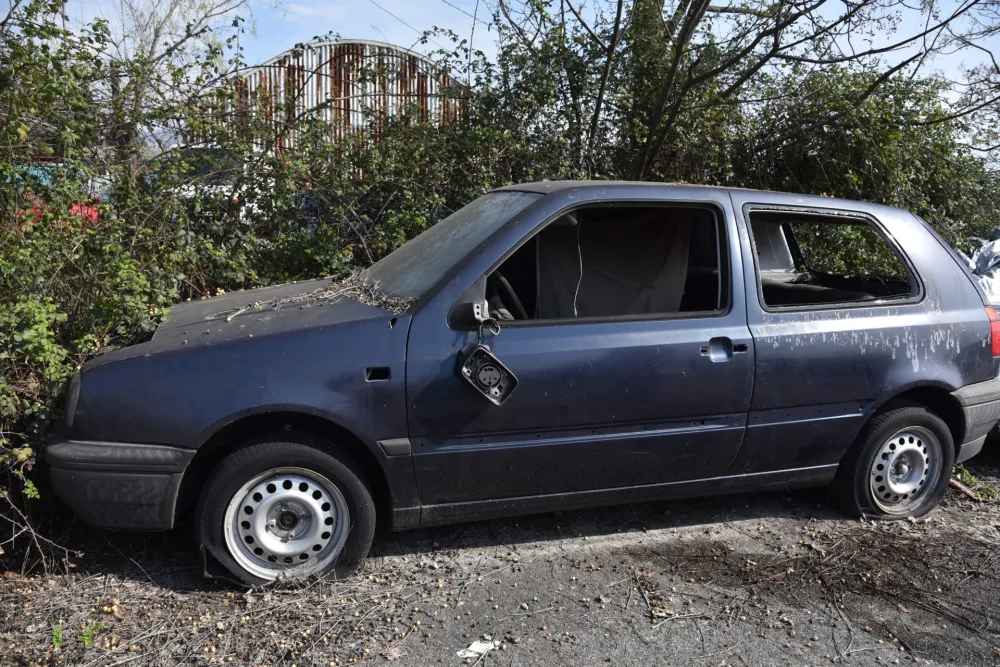 Meta požara na parkingu Uprave za državnu imovinu vozila pripadnika klanova: "Kavčani" bri&scaron;u tragove?
