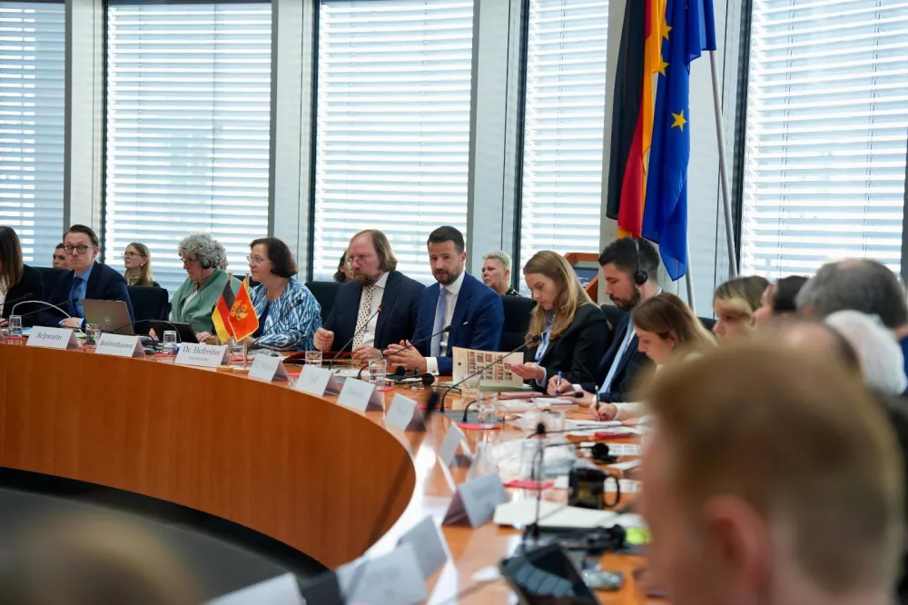 Milatović u Bundestagu: Spremni za zavr&scaron;nicu EU puta, pred nama odlučujući mjeseci
