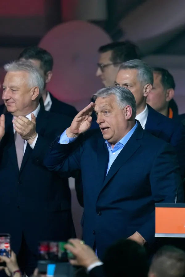 Orbanov pad i kraj modela tranzicije