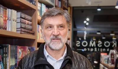 Poezija između metafizičkih vizija, istorijskog pamćenja i savremene pobune