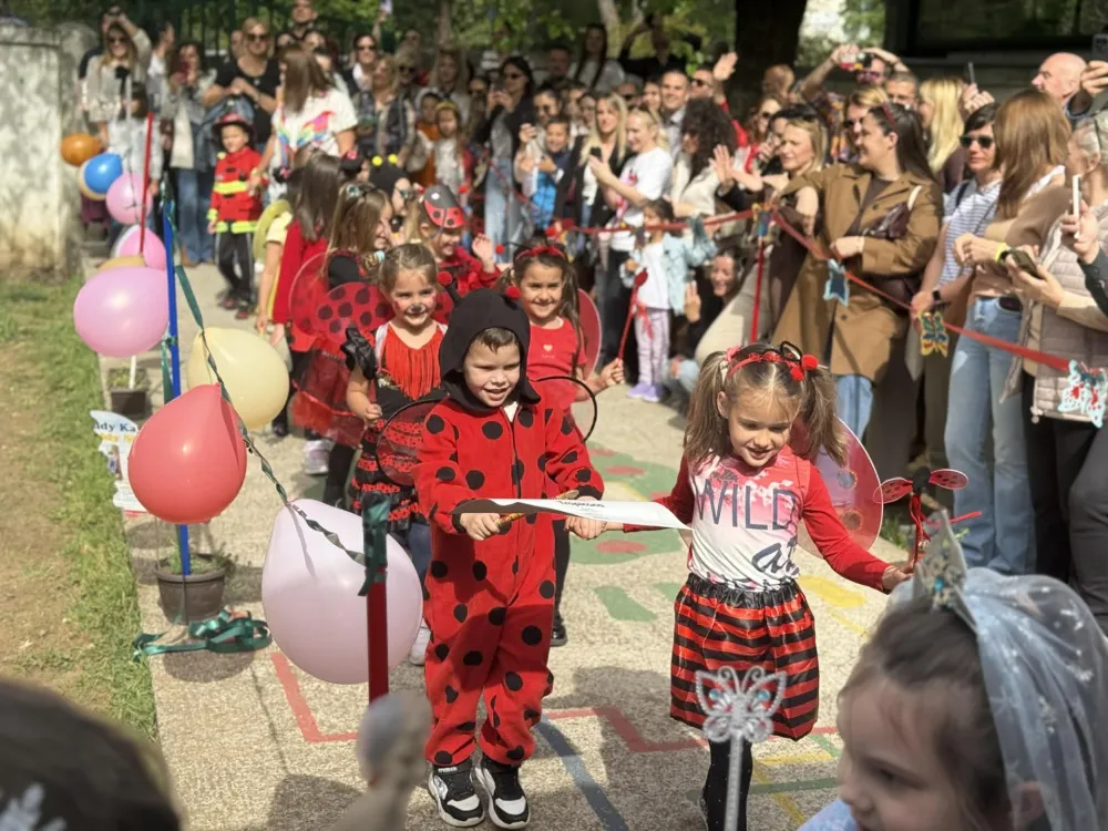 (FOTO/VIDEO) Maskenbal u vrtiću &bdquo;Osmijeh&ldquo;: Čarolija maski u čast proljeća