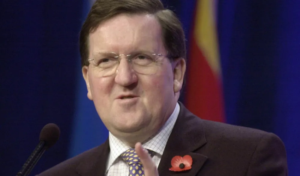 Lord Robertson napao Starmera: Potpuno smo nespremni za rat sa Rusijom