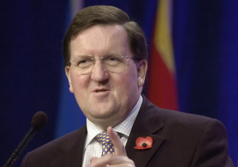 Lord Robertson napao Starmera: Potpuno smo nespremni za rat sa Rusijom