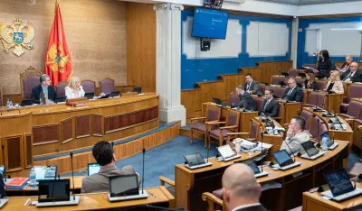 (VIDEO) Bečić, Šimun i Suljević danas pred poslanicima