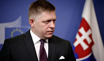 Fico: Rusi kleče samo kad zavezuju pertle