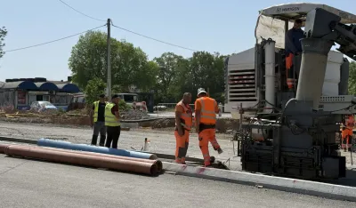 (VIDEO) Asfalt za prvu fazu Ulice Vojislavljevića ali i dva imovinska spora