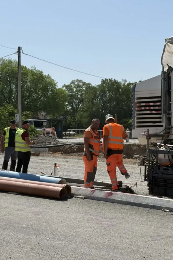 (VIDEO) Asfalt za prvu fazu Ulice Vojislavljevića ali i dva imovinska spora