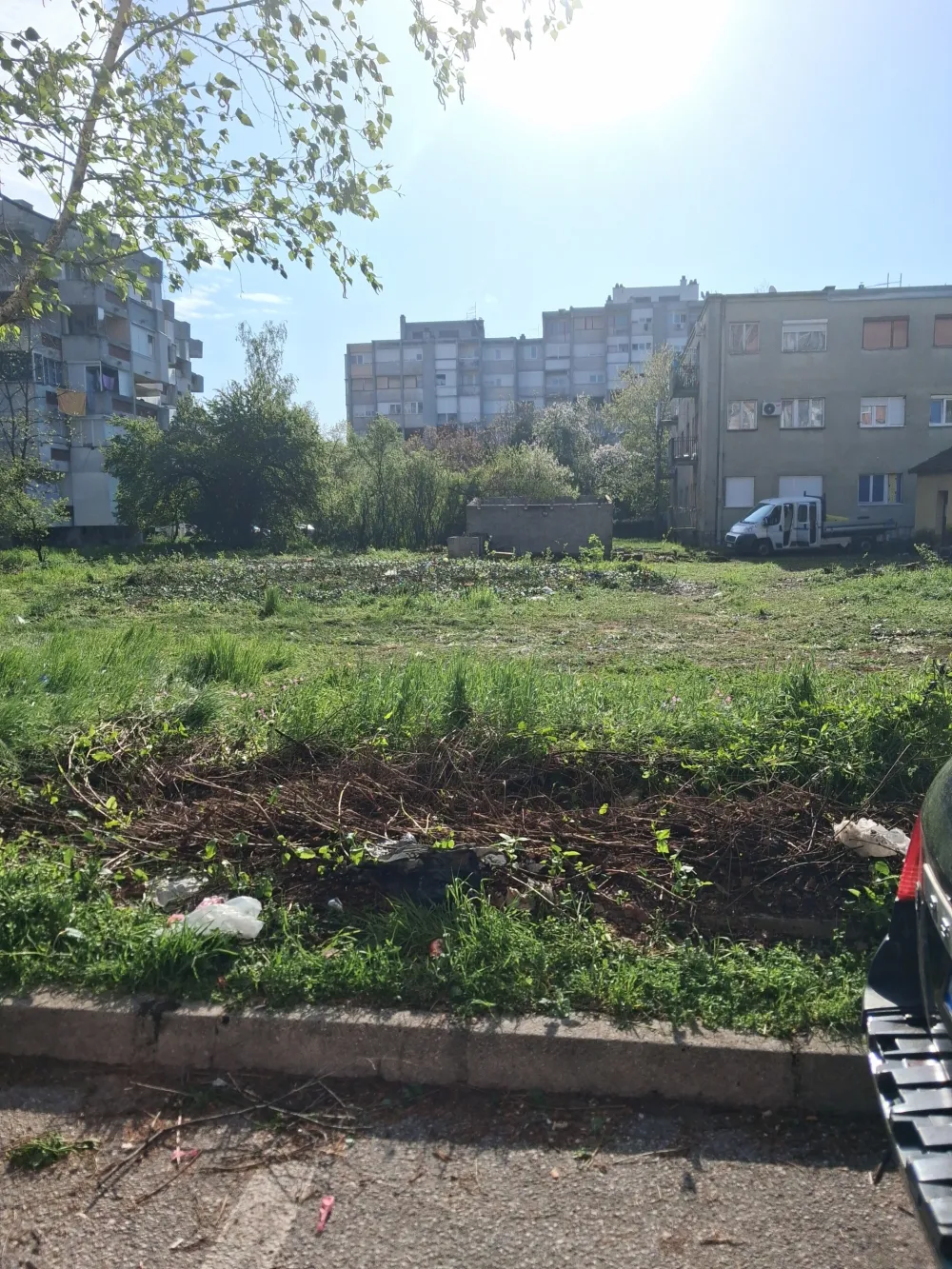Građani nik&scaron;ićke MZ Grudska mahala traže obja&scaron;njenja, investitor nastavlja gradnju &scaron;estospratnice