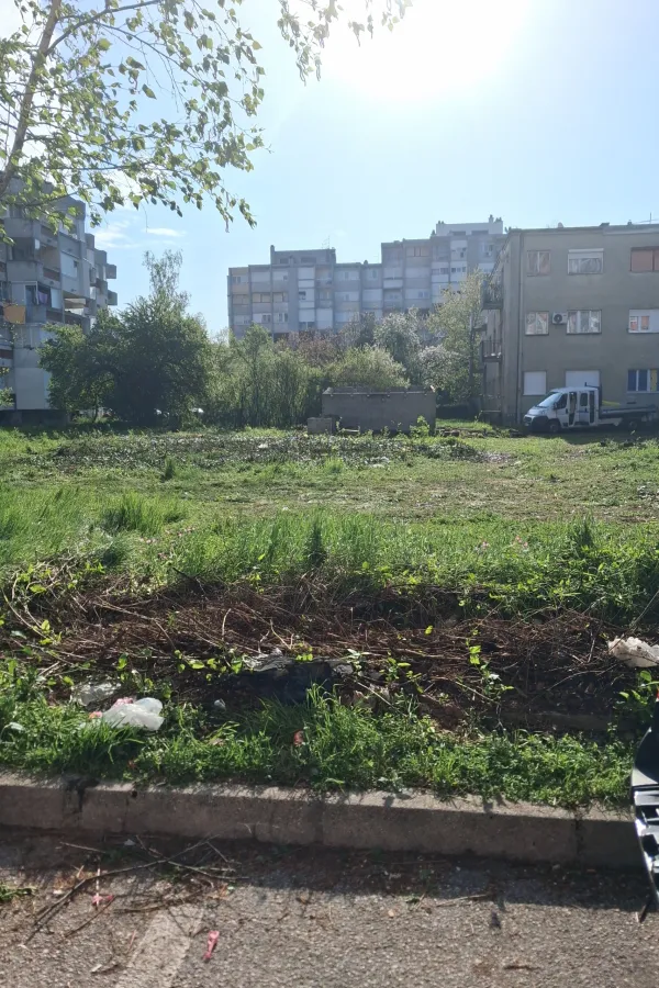 Građani nik&scaron;ićke MZ Grudska mahala traže obja&scaron;njenja, investitor nastavlja gradnju &scaron;estospratnice
