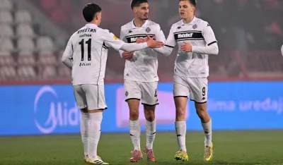 Andrej Kostić striejlac