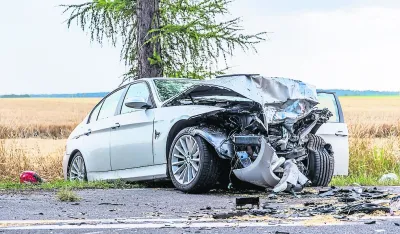 Bahati vozač umalo ugasio dva života