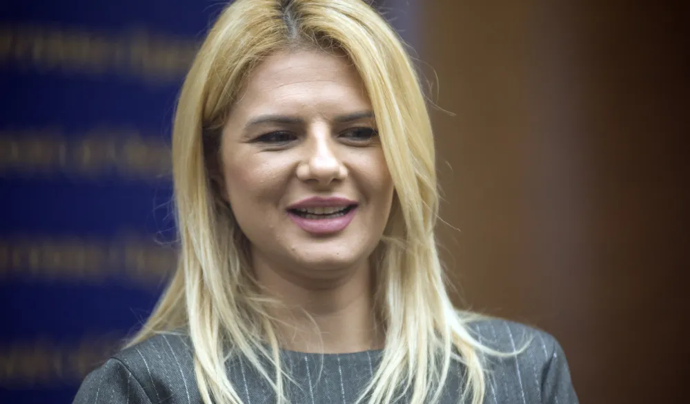 ASK potvrdila pisanje "Dana": Nedović prekr&scaron;ila zakon