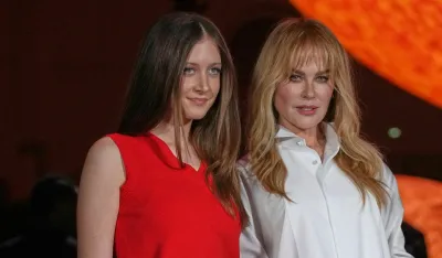 (FOTO) Ćerka Nikol Kidman proslavila maturu: Zablistala u kreaciji vrijednoj skoro 13.000 dolara