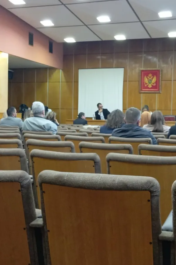 Rasprava o inicijativi Kovačevića trajala do iza ponoći: Te&scaron;ke teme usijale atmosferu u SO Nik&scaron;ić