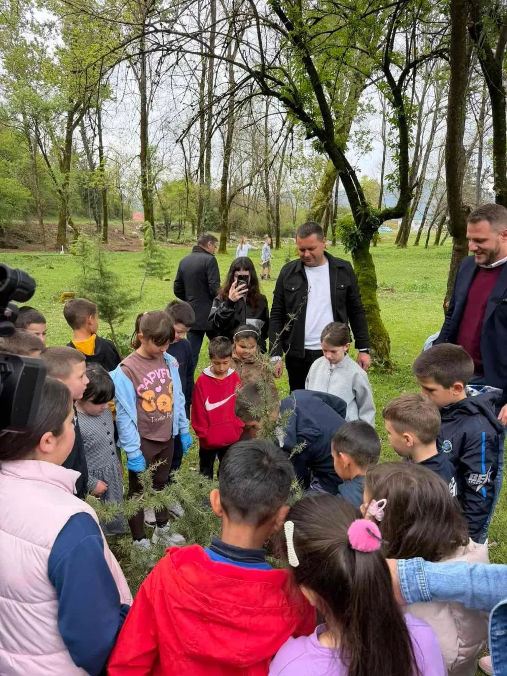 U čast prirode, na Trebjesi posađeno 19 stabala