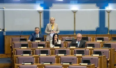 Poslanici DPS-a i PES-a saglasni da pokažu diplome