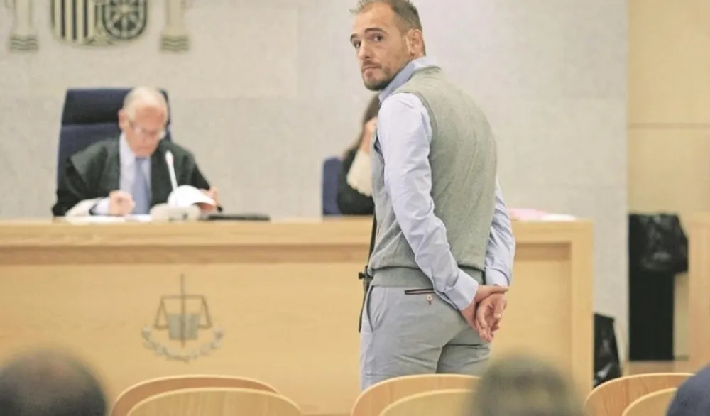 "&Scaron;kaljarci" se obru&scaron;ili na navodnog vođu "zemunskog klana": Od Bojovića ni čitulja za Kožara, a osvetio mu brata