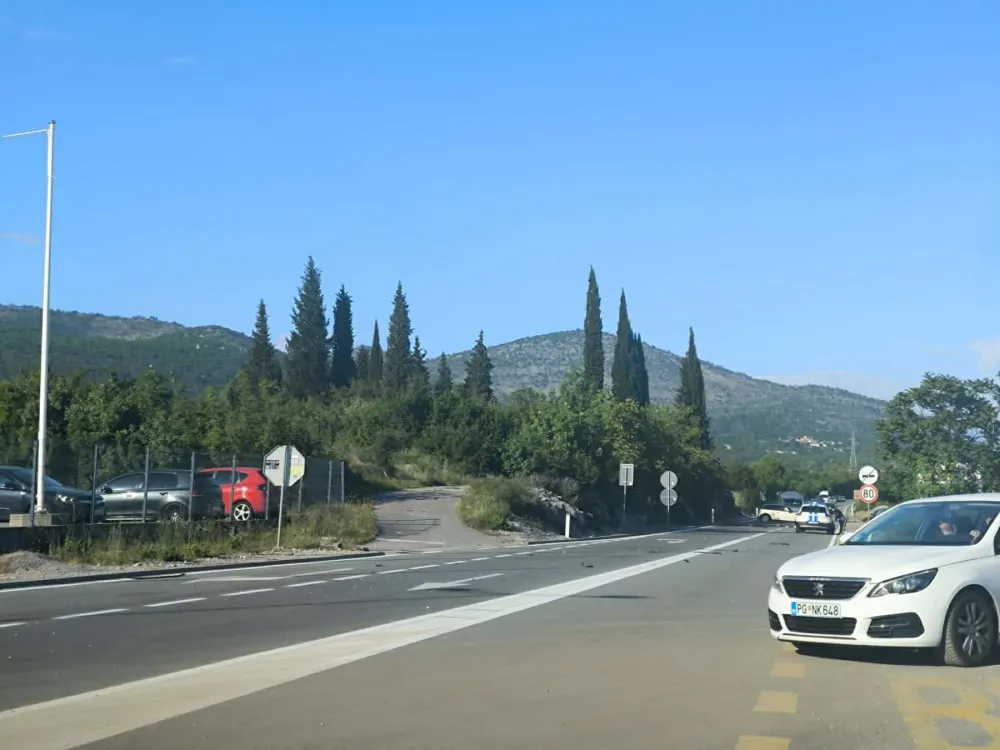 U udesu na putu Podgorica-Cetinje povrijeđena jedna osoba