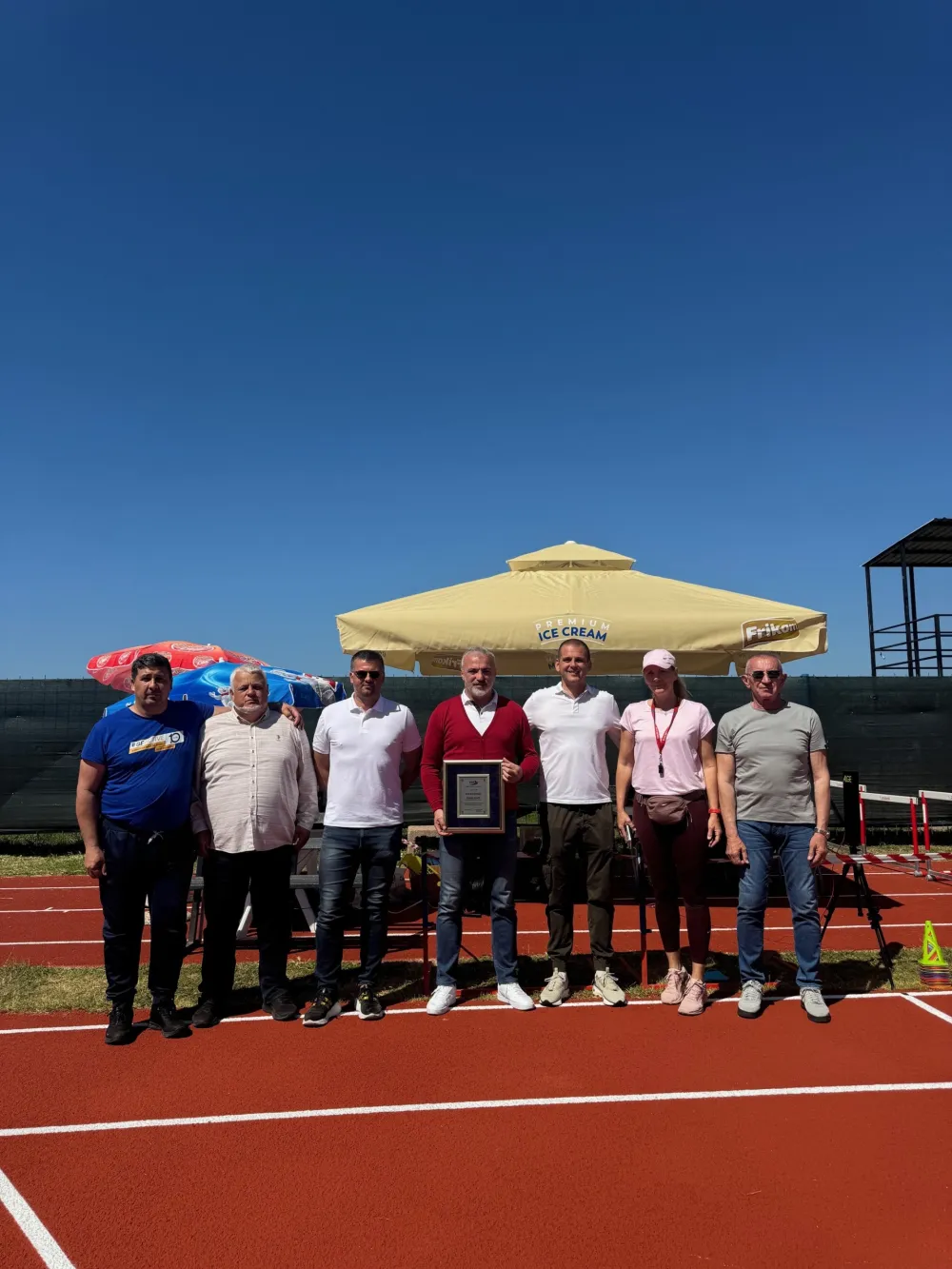 Gosti na mitingu