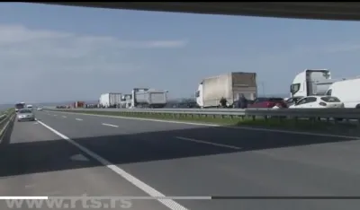 Tragedija na na auto-putu &Scaron;abac-Ruma: Tri osobe stradale, automobil i&scaron;ao u suprotnom smjeru