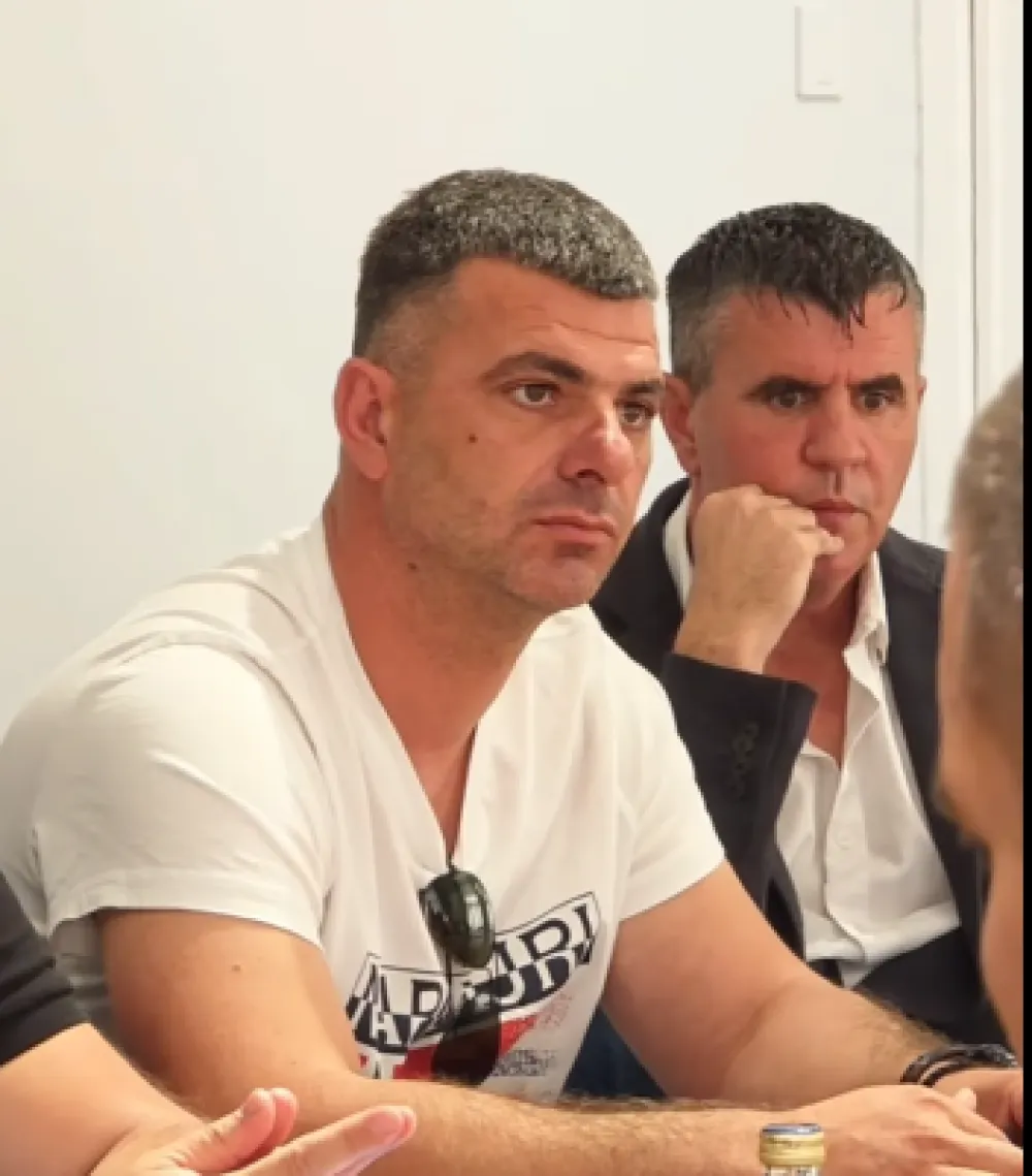 Mujović pare Podgoričana nudi Botunjanima