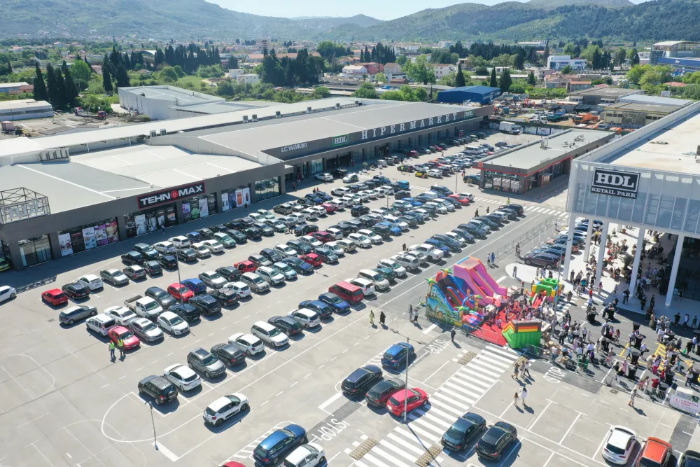 OTVOREN NAJVEĆI TRŽNI CENTAR U CRNOJ GORI  HDL RETAIL PARK U BARU 