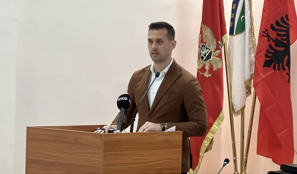 U kasu Op&scaron;tine Tuzi za tri mjeseca se slilo 3,4 miliona: Za zarade duplo vi&scaron;e nego za kapitalne projekte