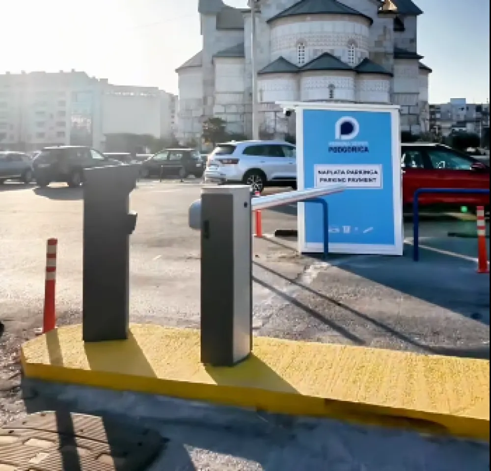 Bespalatn parking u Podgorici 1. i 2.maja