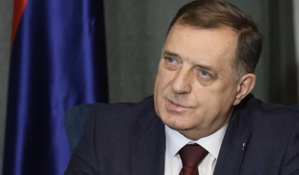 Dodiku u Čikagu uručeno priznanje za liderstvo i zalaganje za demokratiju: U govoru se odrekao Srba koji su činili zločine