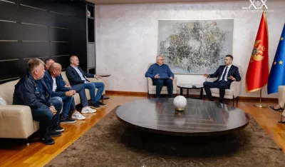 Spajić: Rije&scaron;en problem poljoprivrednika, od ponedjeljka kreće otkup vi&scaron;kova mlijeka