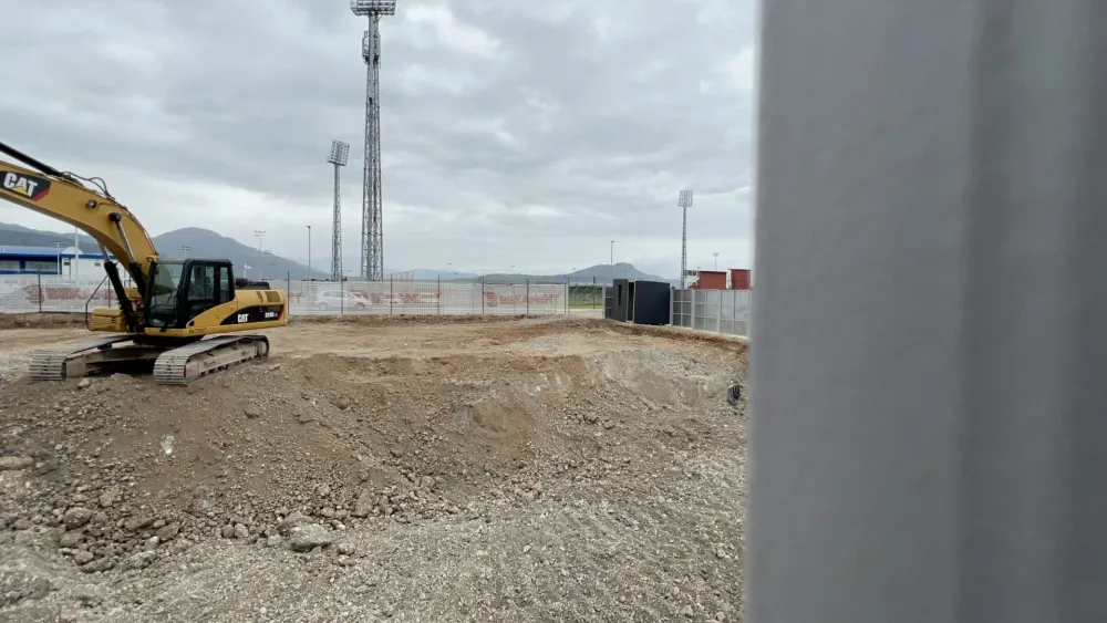 (VIDEO) Udruženje penzionera raspisalo oglas za prodaju 16 stanova:&nbsp;Kvadrat garsonjere ispod 1.000 eura