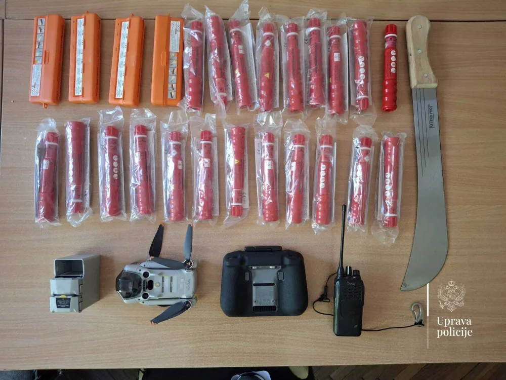 Nik&scaron;ić: Kontrolisano 50 pripadnika Delija i sankcionisana 21 osoba, oduzete baklje, dron, radio veza, hladno oružje