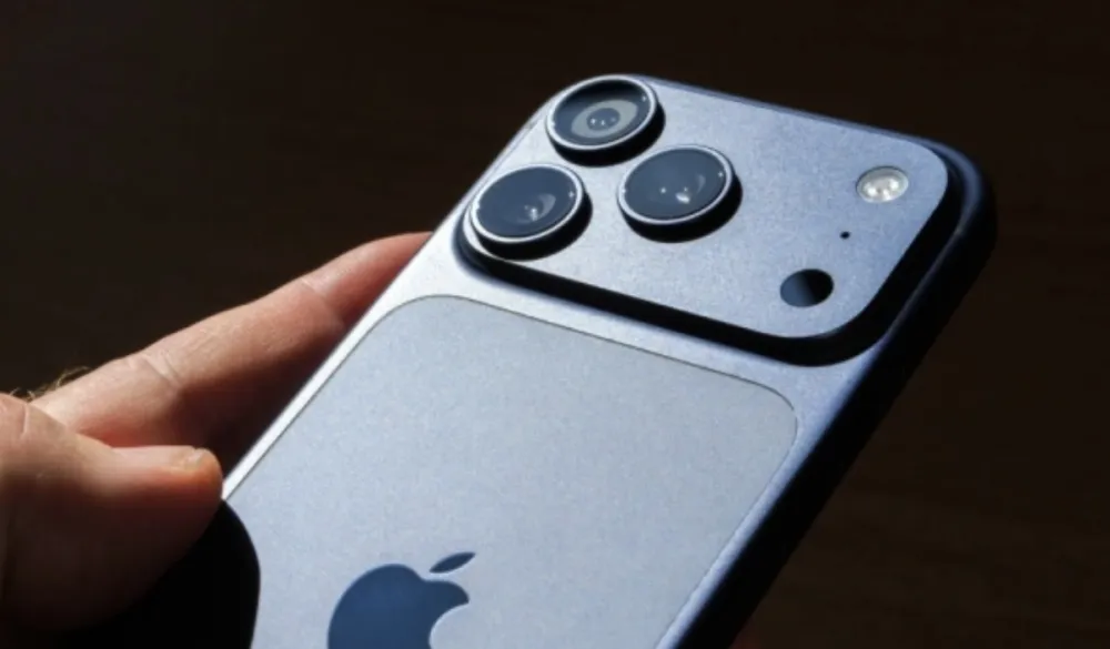 Novi problemi za Apple: iPhone neće da se upali
